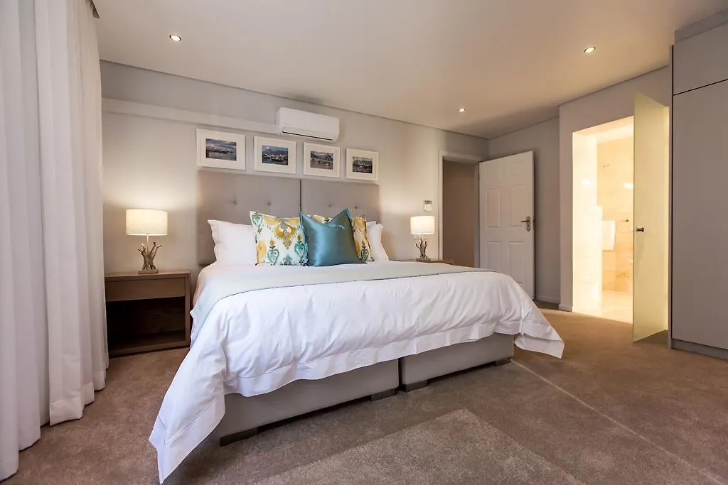 Villa On 1St Crescent Cape Town South Africa