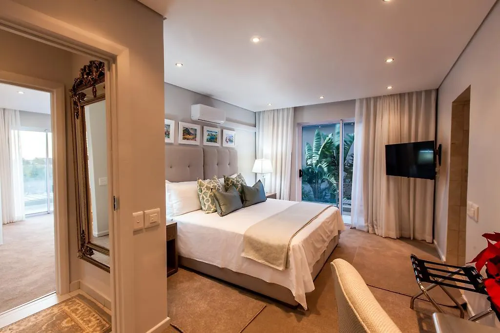 Villa On 1St Crescent Cape Town South Africa