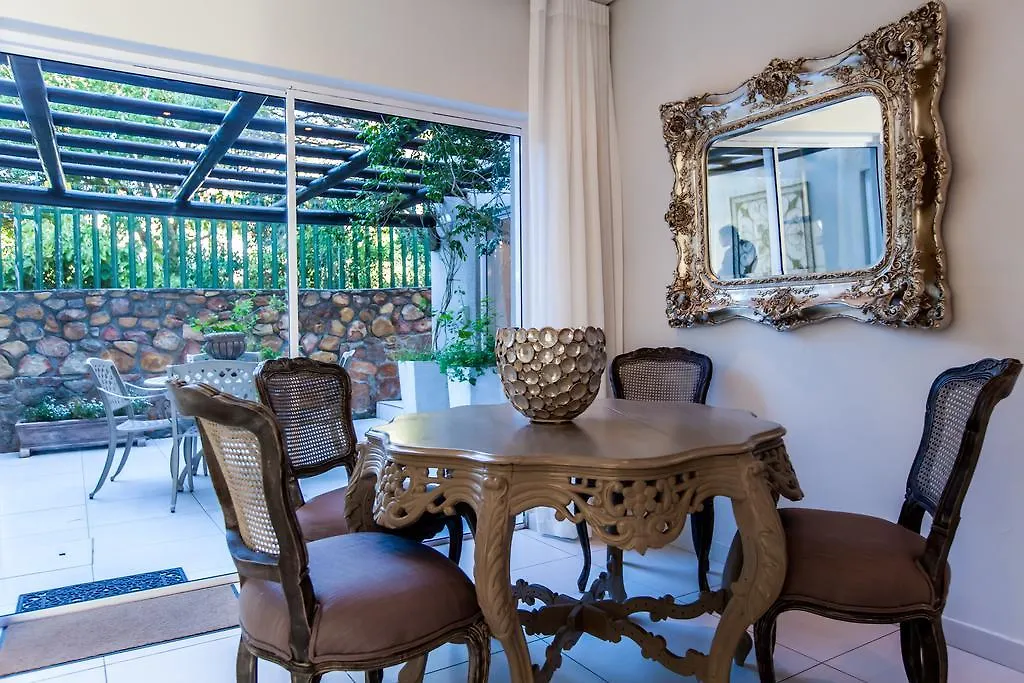 Villa On 1St Crescent Cape Town South Africa